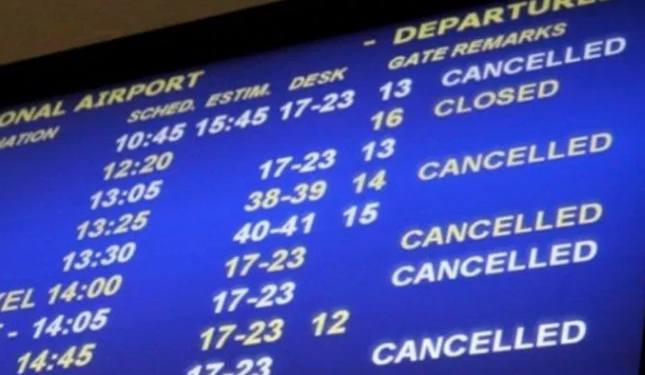 Alitalia e l’annuncio: ritardi e cancellazione voli da Fiumicino