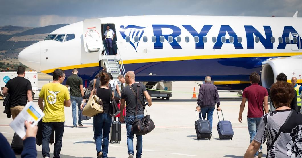 Scopri di più sull'articolo Volo FR 4313 Ryanair in ritardo Catania – Napoli di quasi sei ore